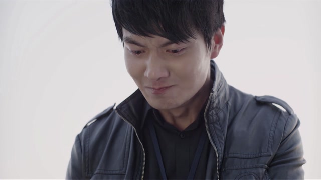 12화 탄생! 붉은 빛의 히어로